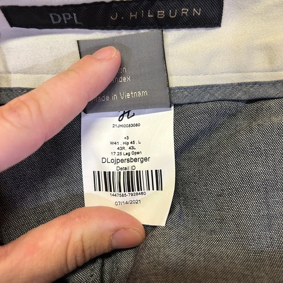 J. Hilburn Khaki Pants, size 41 Waist X 32 Inseam. - Picture 6 of 8